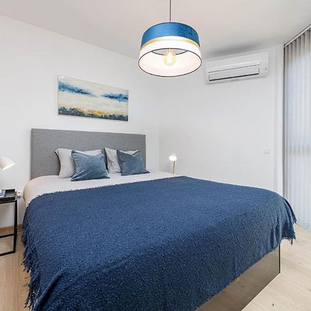 Mediterraneo Beach Apartment In Malaga By Solaga Holiday Homes Eksteriør billede