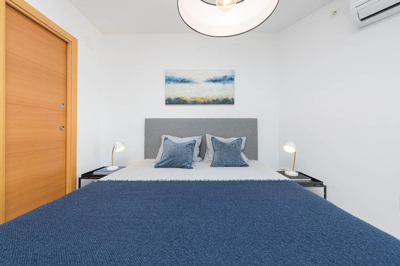 Mediterraneo Beach Apartment In Malaga By Solaga Holiday Homes Eksteriør billede