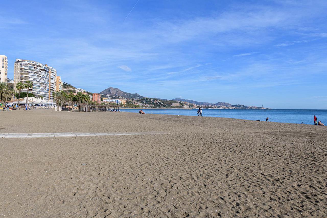 Mediterraneo Beach Apartment In Malaga By Solaga Holiday Homes Eksteriør billede